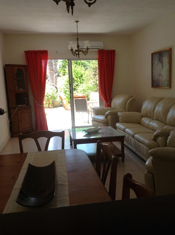 Paphos Townhouse Villa Exteriör bild