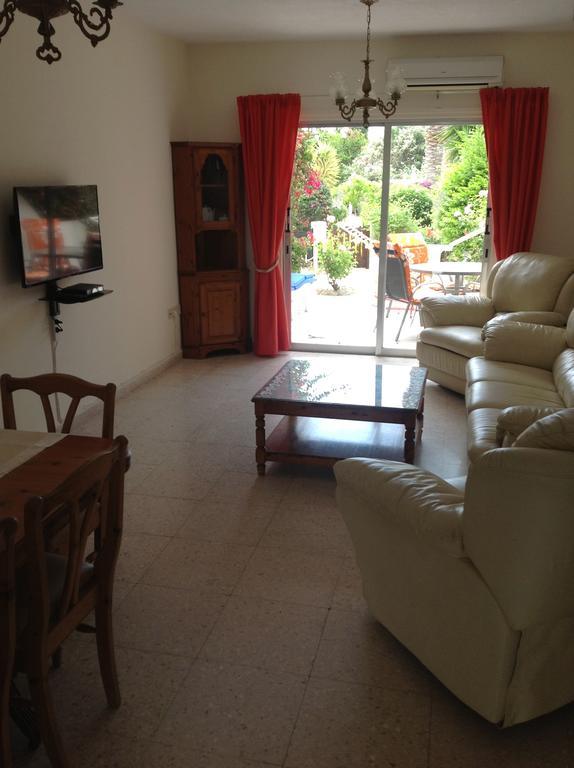 Paphos Townhouse Villa Exteriör bild